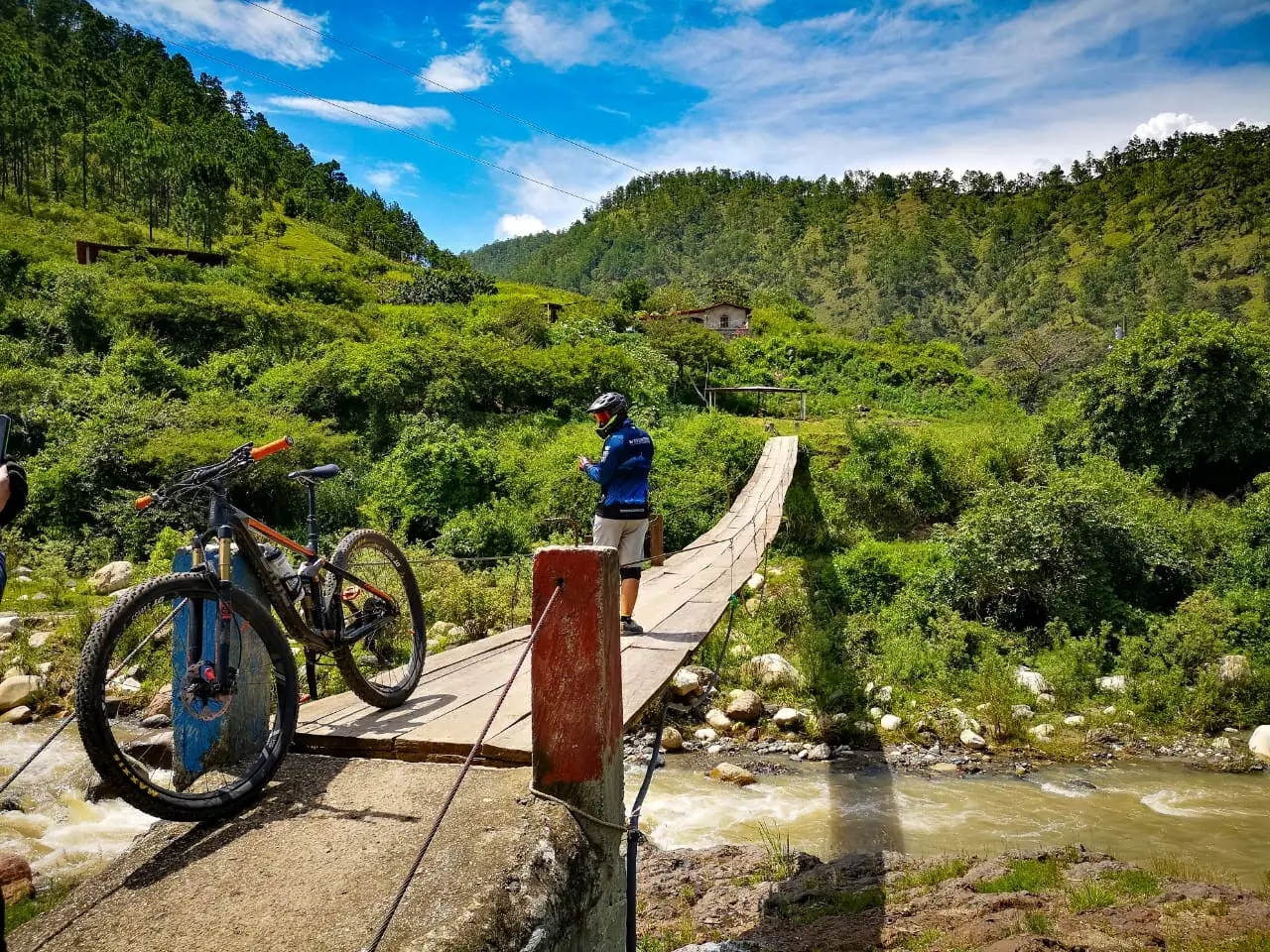 Cruzando hacia el Río Motagua