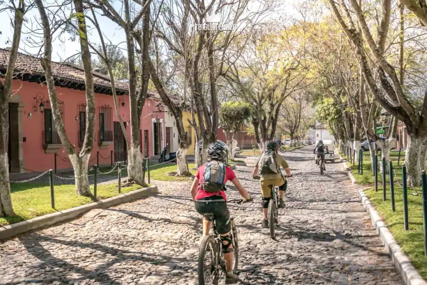 Mountain Biking in Antigua Guatemala Calle Interna Parque Cerro de La Cruz Sacatepéquez, Guatemala