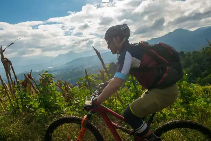 Valle Escondido Adventure MTB Tour.  Chimaltenango, Guatemala