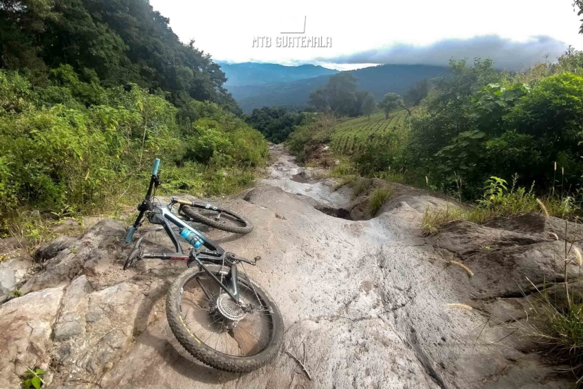 Agua Enduro