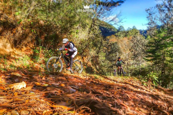 Bicicleta de montaña en Comalapa