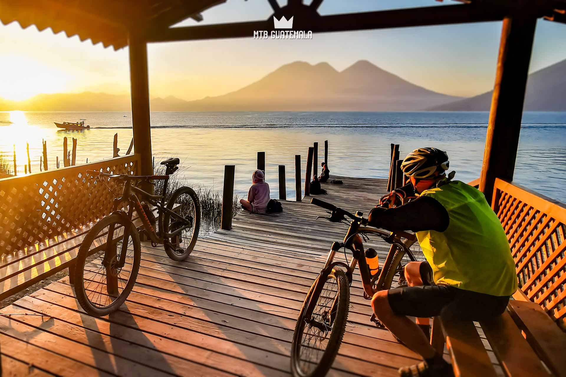 Bicicleta de montaña en San Pedro La Laguna Lago Atitlán Sololá, Guatemala