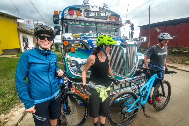 Ciclismo de montaña al festival De Barriletes Gigantes