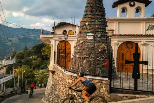 1 de abril: Alojamiento en el Lago Atitlán