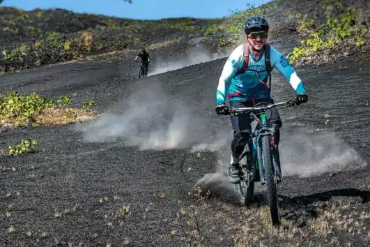 16 de junio - Campos de cenizas del volcán Pacaya (Enduro de un solo día)