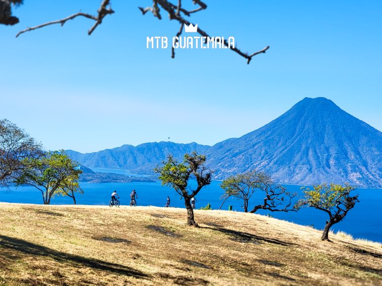 1 de diciembre - Tour de XC por el lago Atitlán