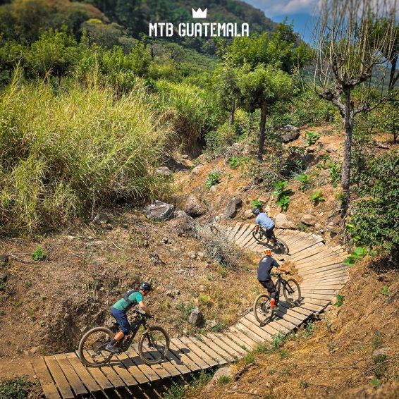 27 de diciembre - Parque de bicicletas de Carmona